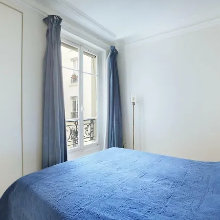 Rue Du Gros Caillou In Апартаменты *